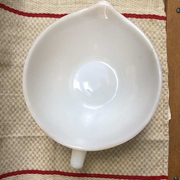 1940’s Federal Glass White / Milk Glass Mixing Bowl Set unused - Picture 6 of 8